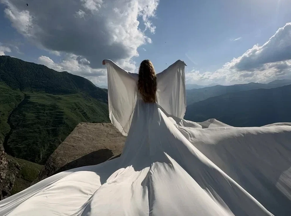 Фотосессия в платьях Язык Тролля 