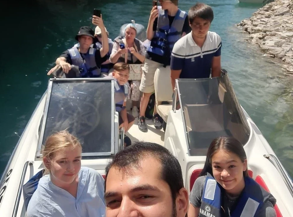 Катание на катерах по водохранилищу 