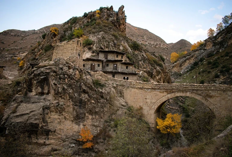Село Гамсутль Дагестан - 1280x853.jpg
