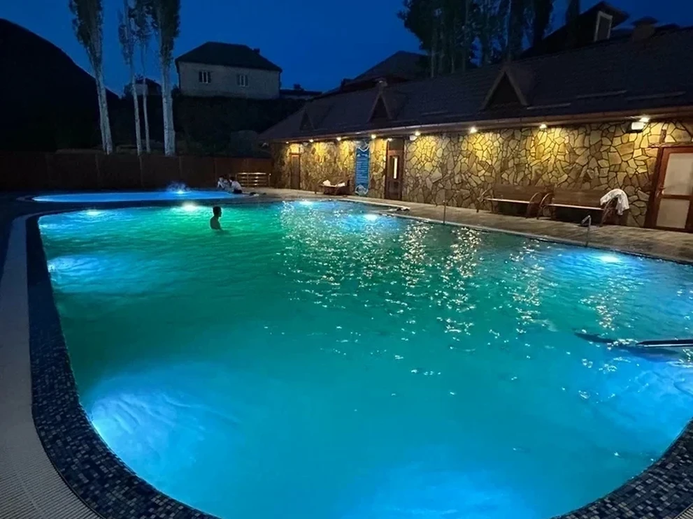 Открытый бассейн 